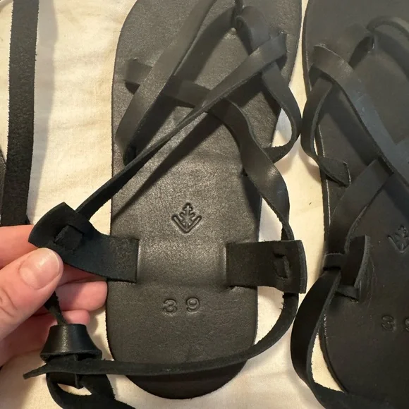 Barefoot sandals by Laboo x Anya - Picture 5 of 6